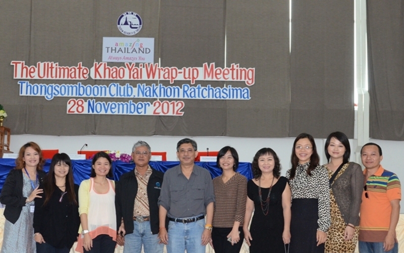 Đại diện Tổng cục Thái Lan chụp hình lưu niệm cùng đoàn Việt Nam tham  dự hội thảo tại Khao Yai- Thái Lan
